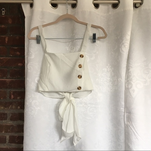 🆕Vera Off White Button Front Crop Top - Picture 6 of 8